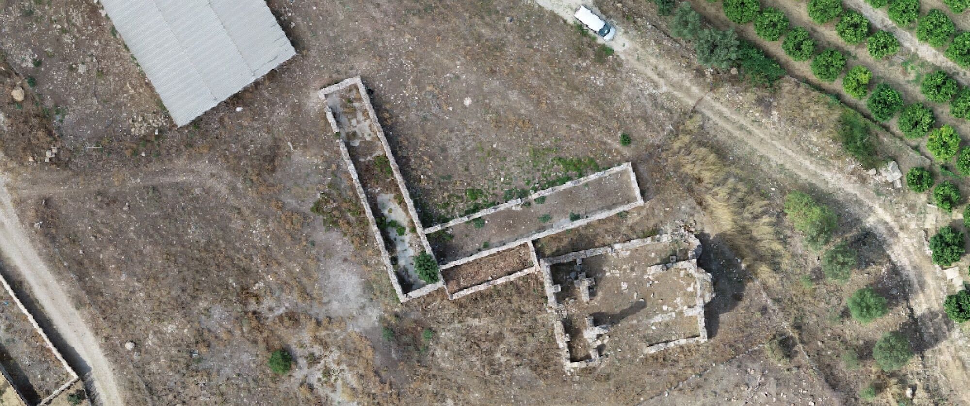 Rilievo e studio della chiesa e monastero medievale presso Çiflik (Konispoli, Albania)
