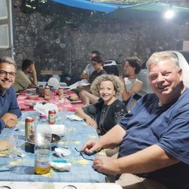 2025. Cena con i colleghi di Dobra, Milena Melfi e Oliver Gilkes