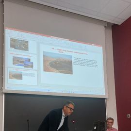 05 Julian Bogdani presenta la conferenza di Richard Hodges alla Sapienza